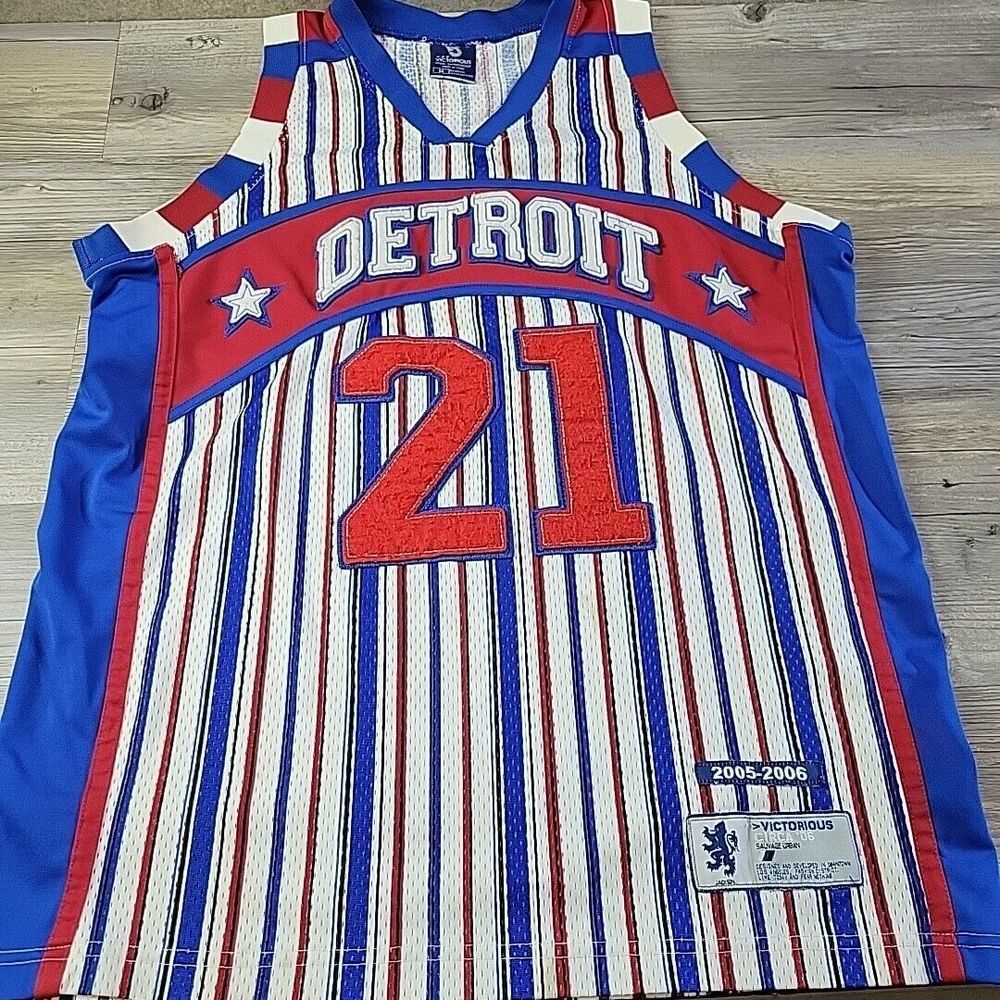 Detroit Basketball Jersey VICTORIOUS CIRCA' 06 Sz. M TRIBUTE Stitched 2005-2006‎